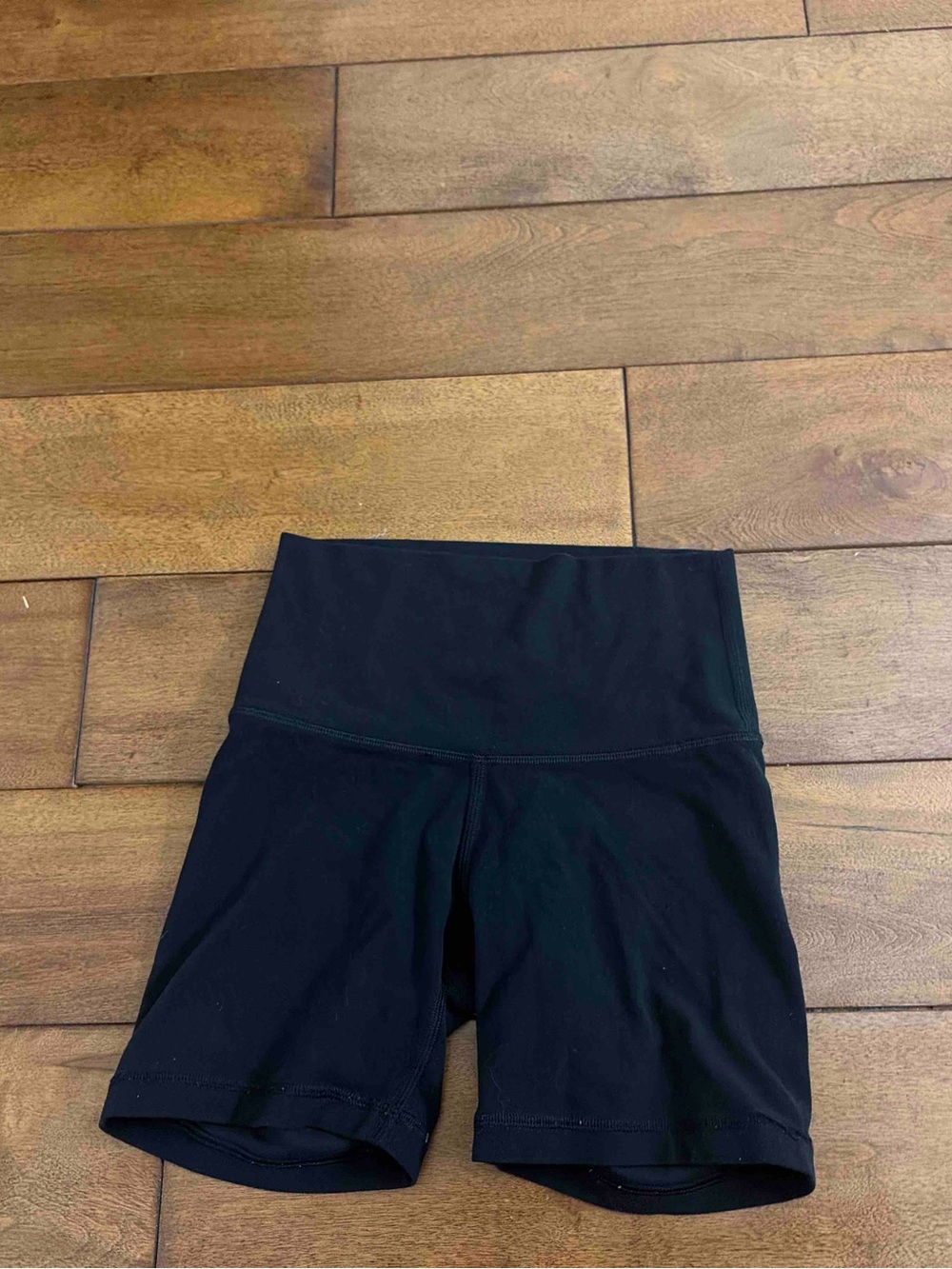 Aritzia Black High-Waist Bike Shorts 5”